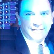 Profesor de Informática que imparte clases a todas las edades